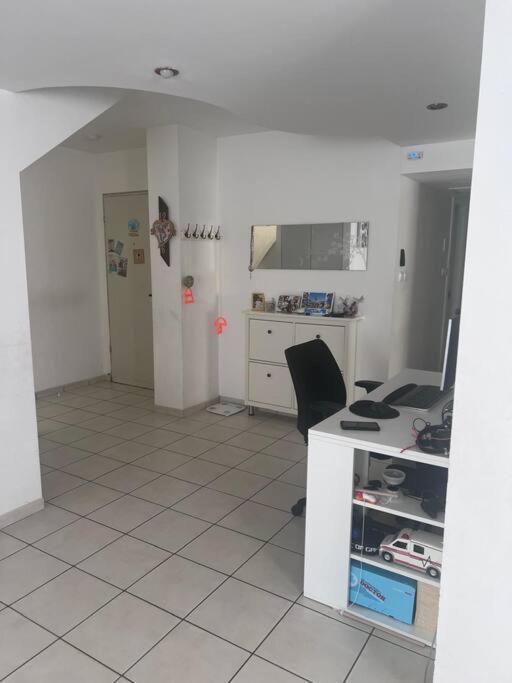 Appartement דופלקס משפחתי בשכונת מנחם בגין à Ramla Extérieur photo